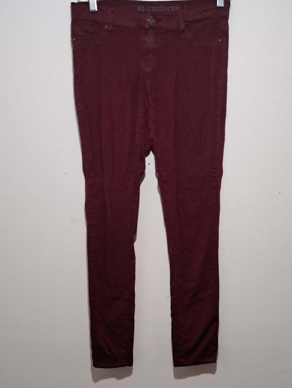 Bluenotes Women's Maroon Skinny Chinos